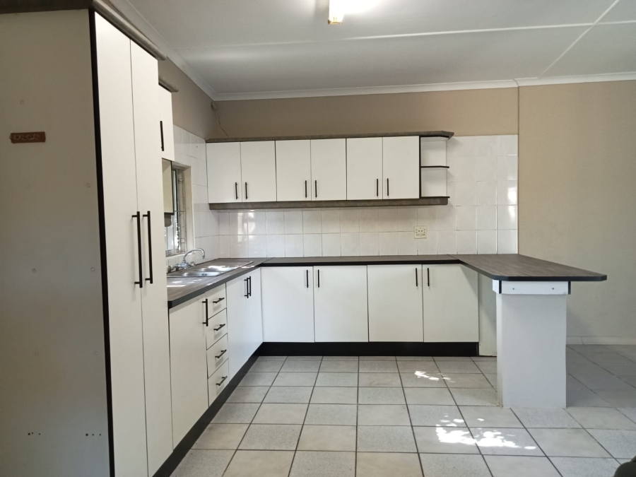 4 Bedroom Property for Sale in Greenfields Eastern Cape